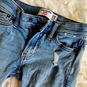 Abercrombie Kids 5/6 straight jeans